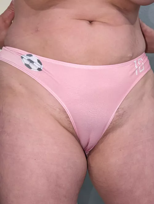 Who wants to play? by Beckaliousforyou