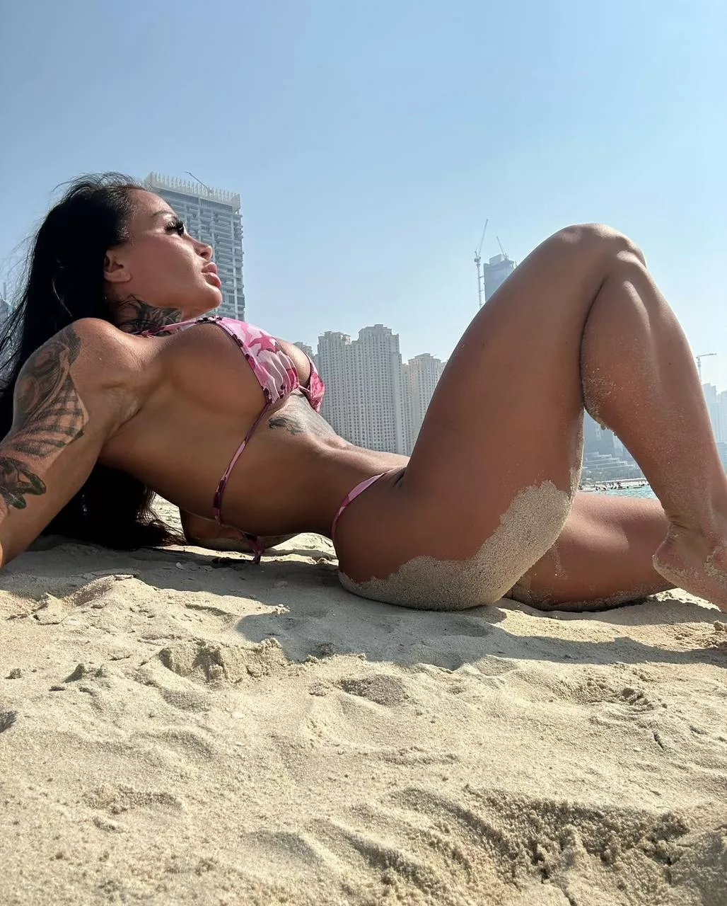 Would you take me to the beach on our first date? posted by Allegra_Brunnet