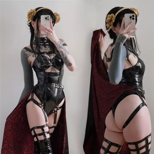 Yor Forger by Lunara_Fawn by Ce_Luna