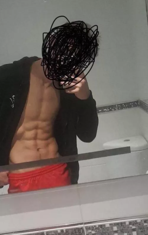 18 bi fit; add me if fit and around the same age ;) snap:mikex204 by BoredAndStored