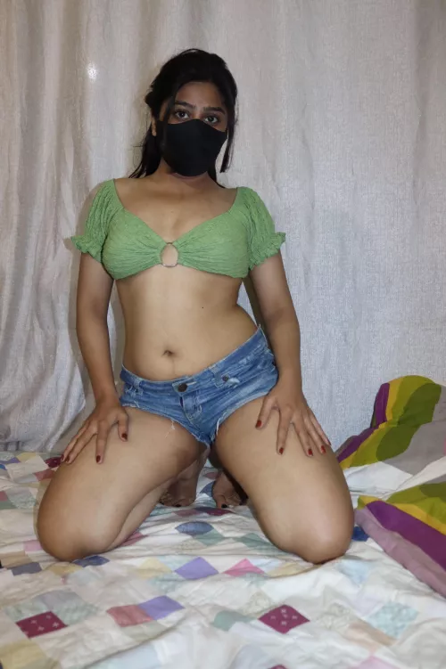 18yo arab girl here. How fuckable would you rate me? by CheesyEeasy