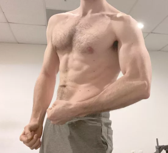 26m Bwc model looking to totally dom an erotic sub :)…sc: parkwaydrive6 by fitmuscle97