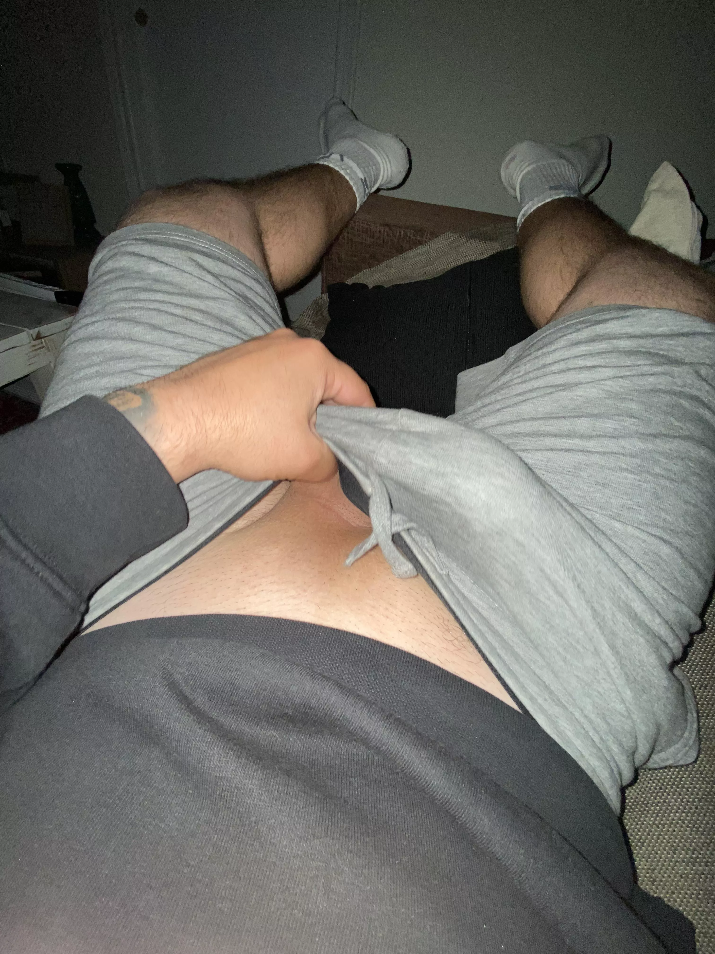 Can’t hold it anymore any help here ? posted by AlphaHercM