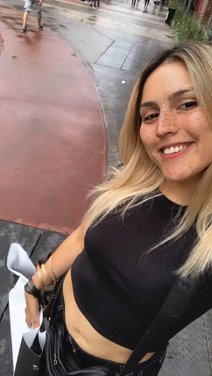 Does this crop make my waist look too thin? posted by oddballnotification6