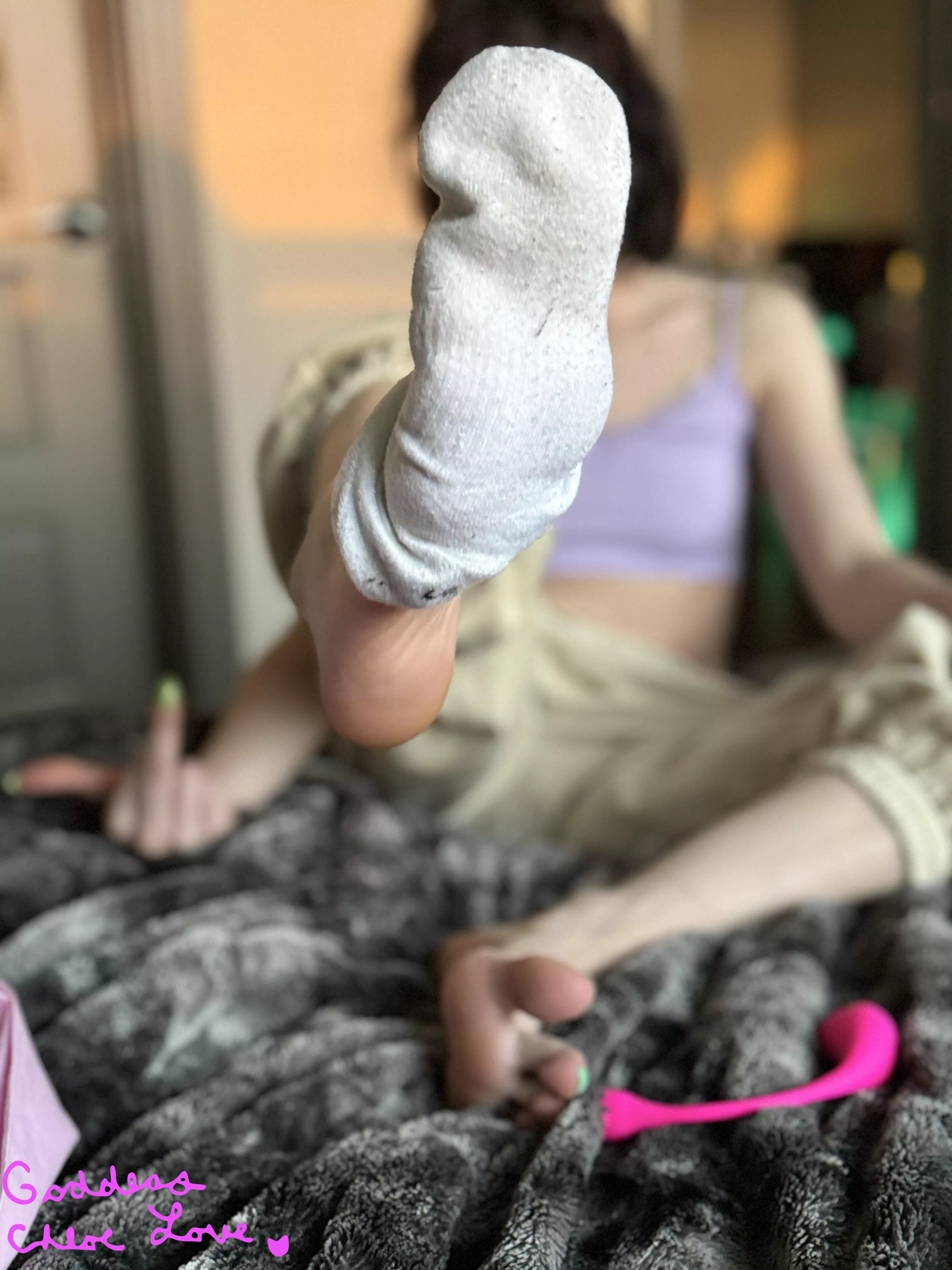 [F]23 Take them off with your teeth 🐶 posted by Goddess_ChloeLove