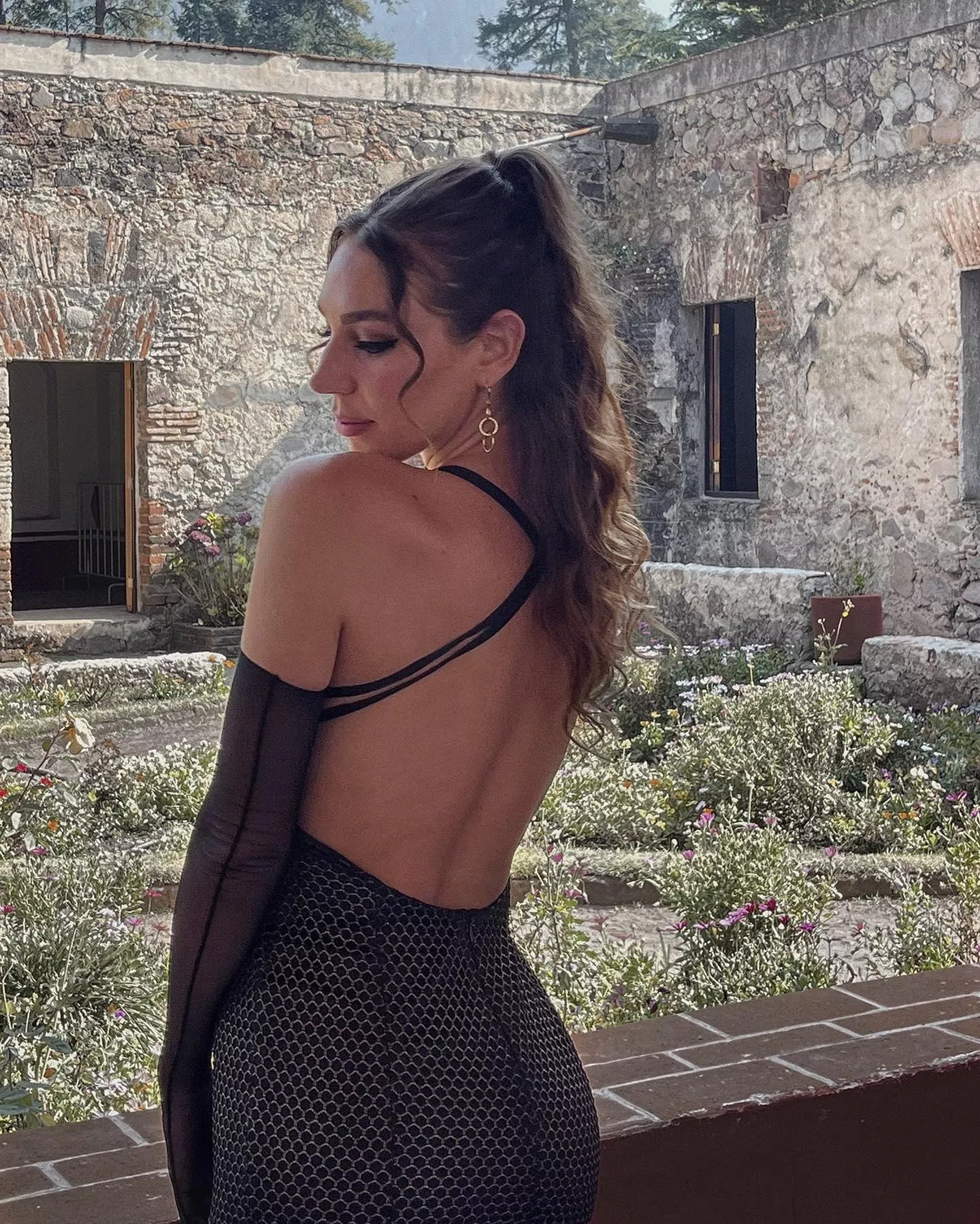 Go to color 🖤 posted by thedomunique