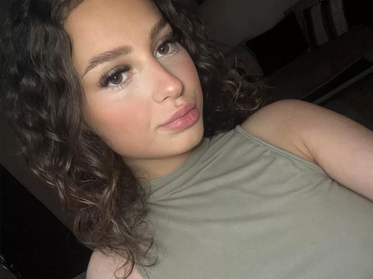 How would you rate this petite hottie? posted by Creepy-Chart116