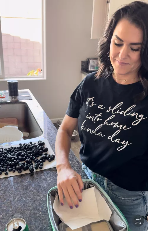 I’m a good mom making you a nutritious lunch.  by hotmomnexxxtdoor