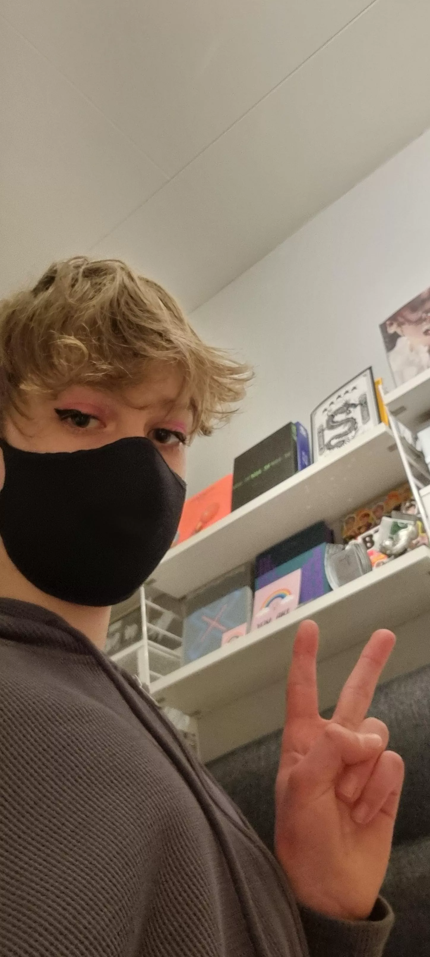 Im rlly new to this UwU posted by Im2cute4uAlr