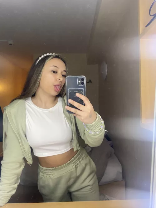 IUTR selfie by Mia6155