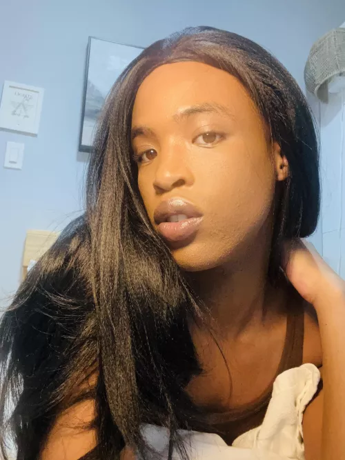 I’ve been told I have a feminine face by L0VERGBOYBB