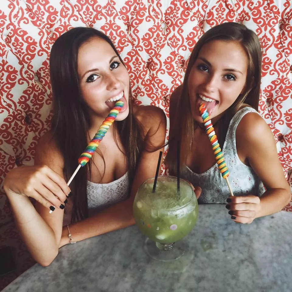 Left or right? posted by C4rter2k