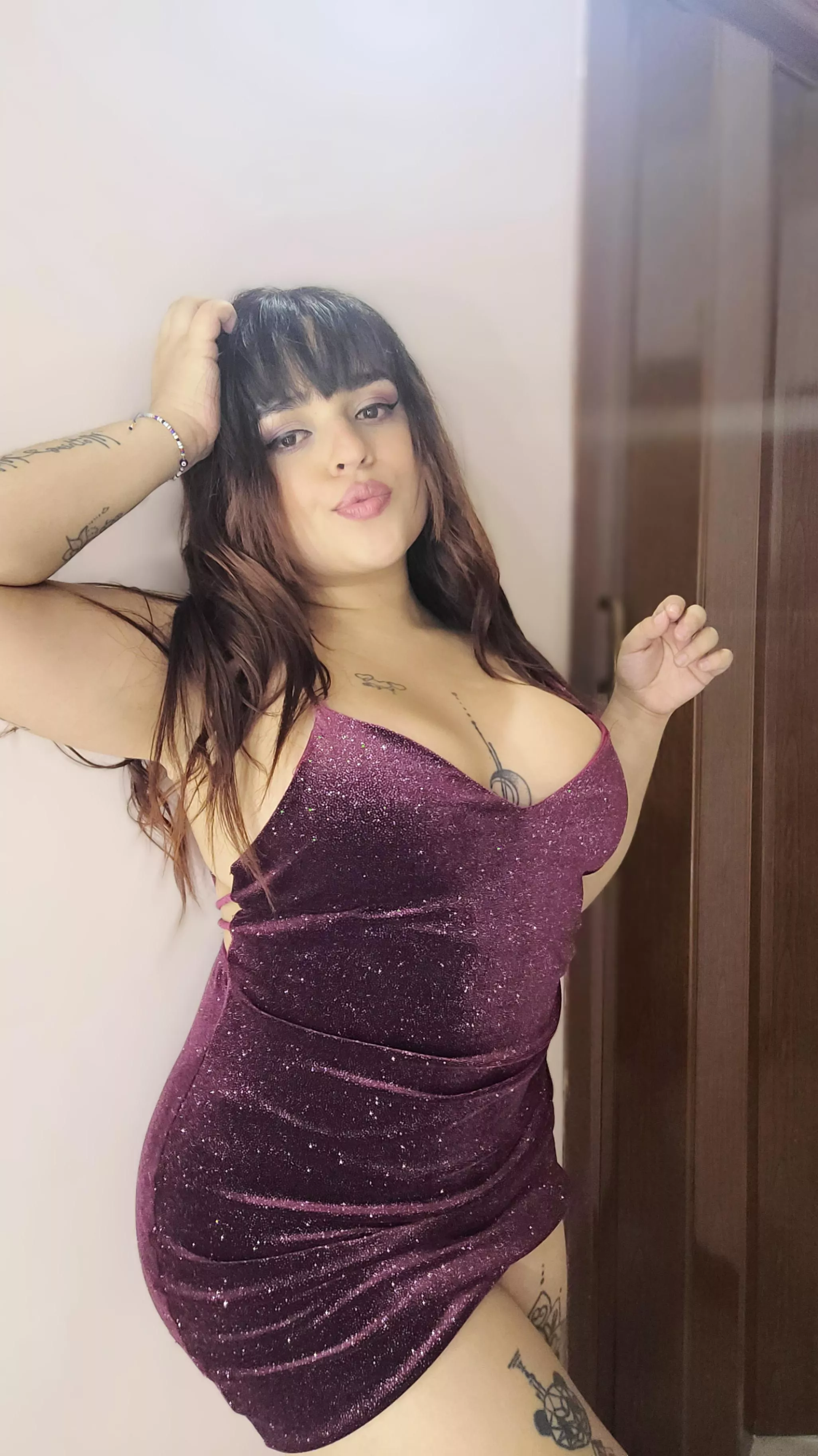 Lips and dress pretty good combined... posted by Admirmo