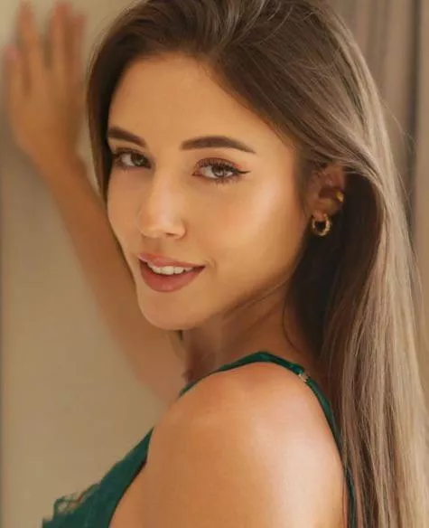 Malissia Sirica posted by Ken789gh