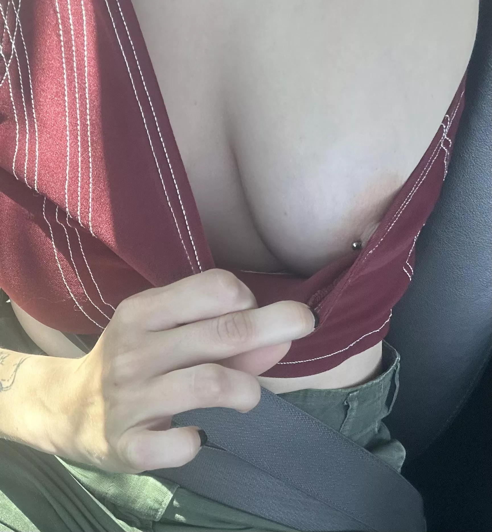 nobody in the car knows I’m posting this ;)  posted by xstarrxlovex