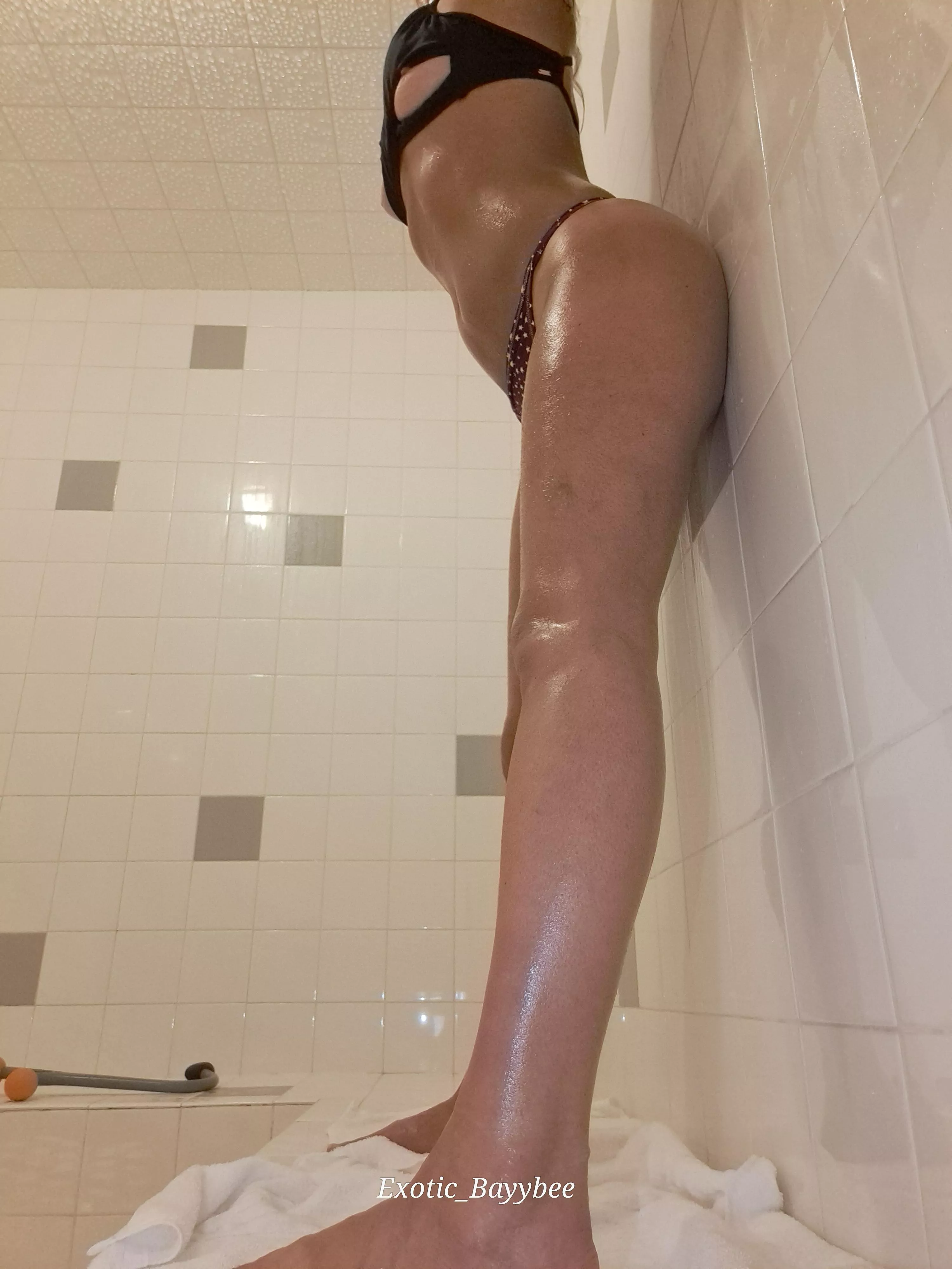 Pov: you meet me in the locker room and see this posted by Exotic_Bayybee