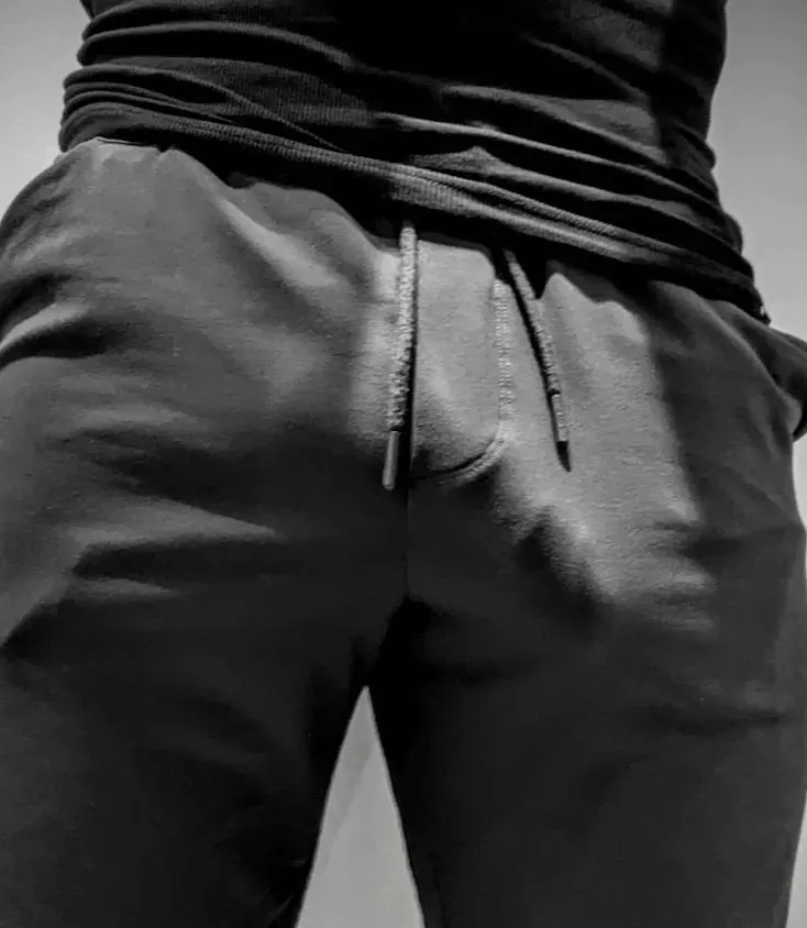 quick pic at the gym just now posted by Illustrious_Visual60