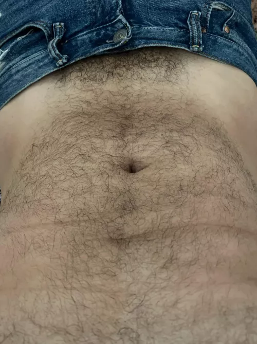 Sexy bush coming out! Do you like it? by russjer