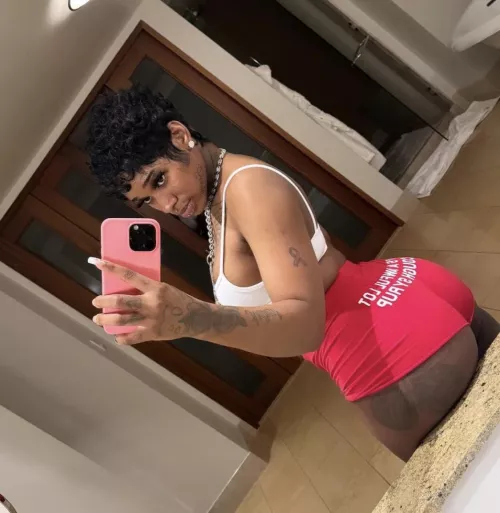 Sexy red  by dnnysir