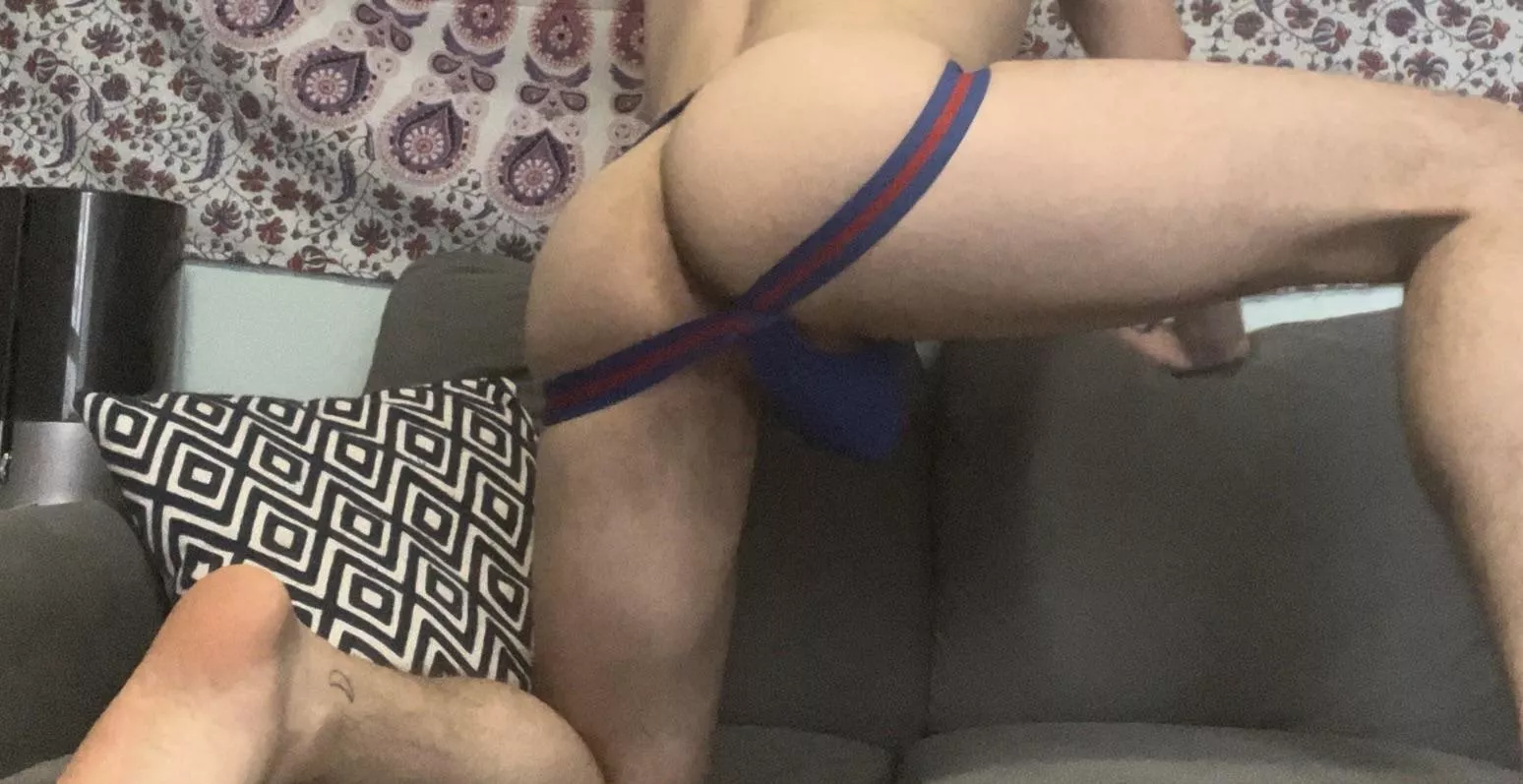 Stretching out on the couch posted by tr0picoscorpio