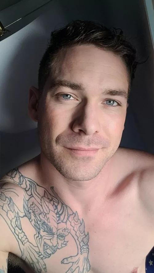 Super excited for my photoshoot tonight!  by Switch6Tim