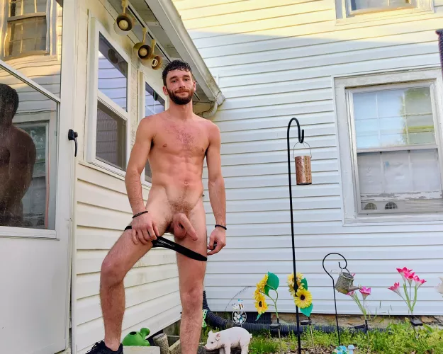 The only thing I don't like about being naked is the lack of pockets  by Newd_dood