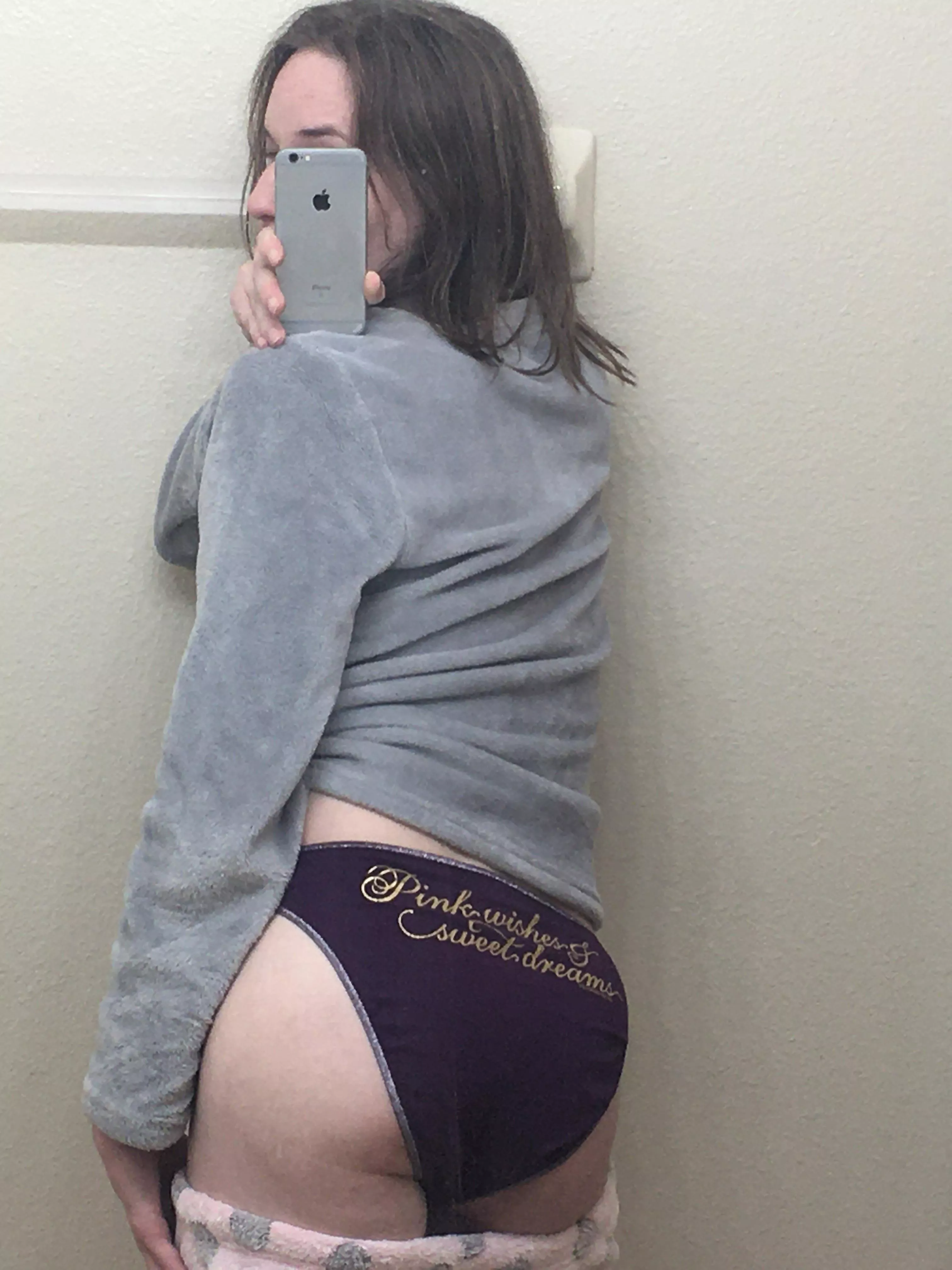 Victoria's Secret PINK wishes & sweet dreams. posted by ohhsocurious