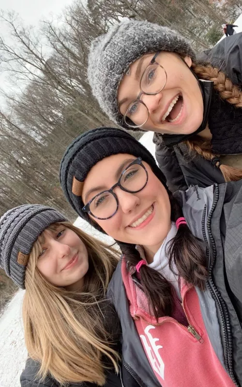 Who would give the best head? [3] by Purple_Elevator_8783