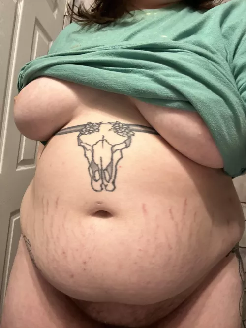 Would you date a girl who looks like this? by HeftyDoggy