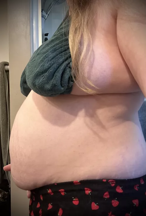 Would you oil up this bump by CurvyMamasFeet