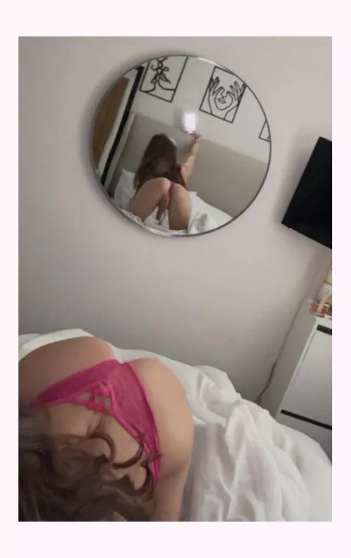 Would you pull out or cum insidf me? by Wrong_Dot3435