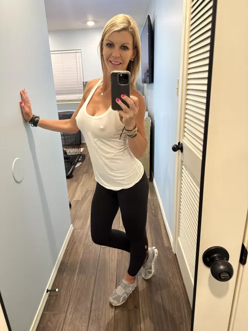 Yes captain obvious, I don’t have a bra on by fitnesswife1983