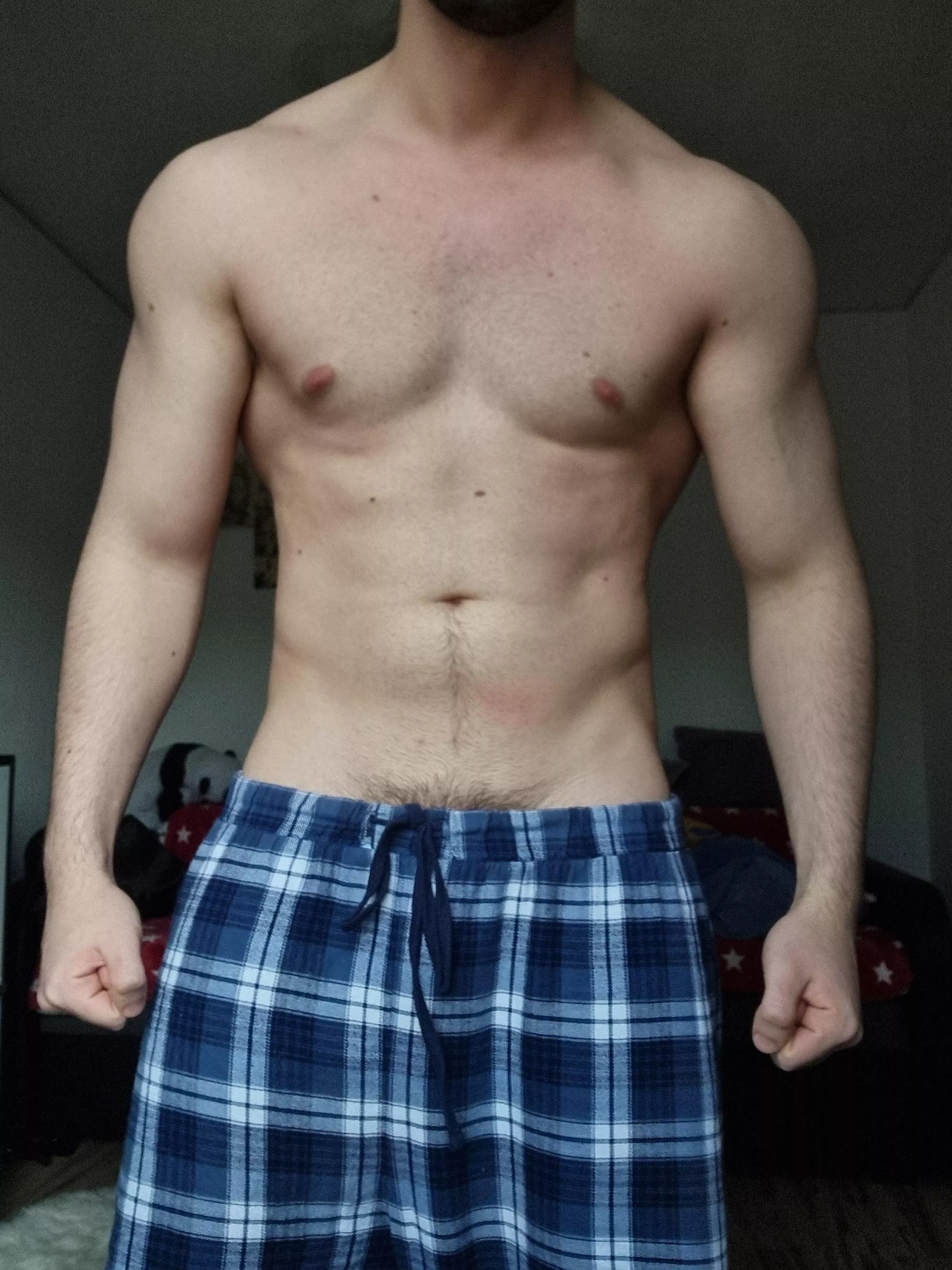 You see your friends pubes peeking out, do you get on your knees for him? posted by collegegymbro2