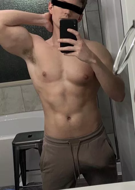 You think people at the gym noticed? posted by OnlyEverEthan