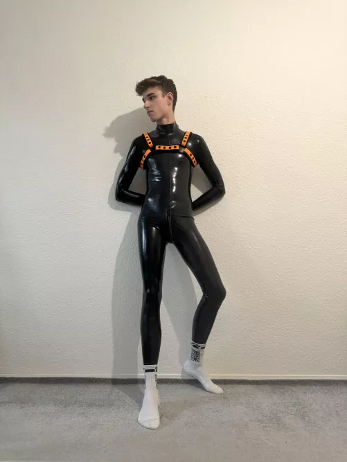 (20) what do you think of my new suit? by Jake_Taro