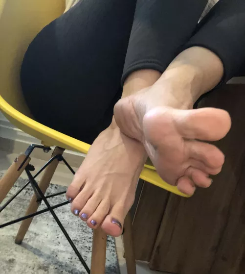 Anything and everything, but above all, of course, the feet by albastoes