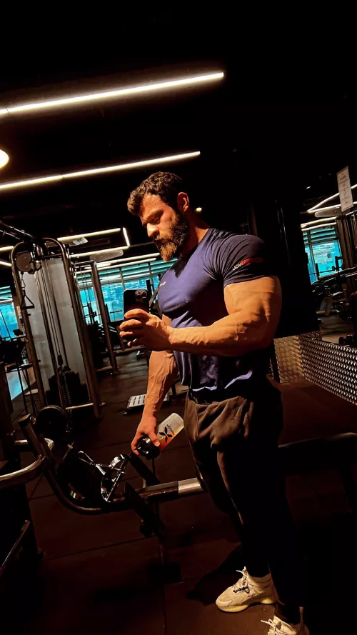 Arm day pump ⛽ by LastgenKeemstar