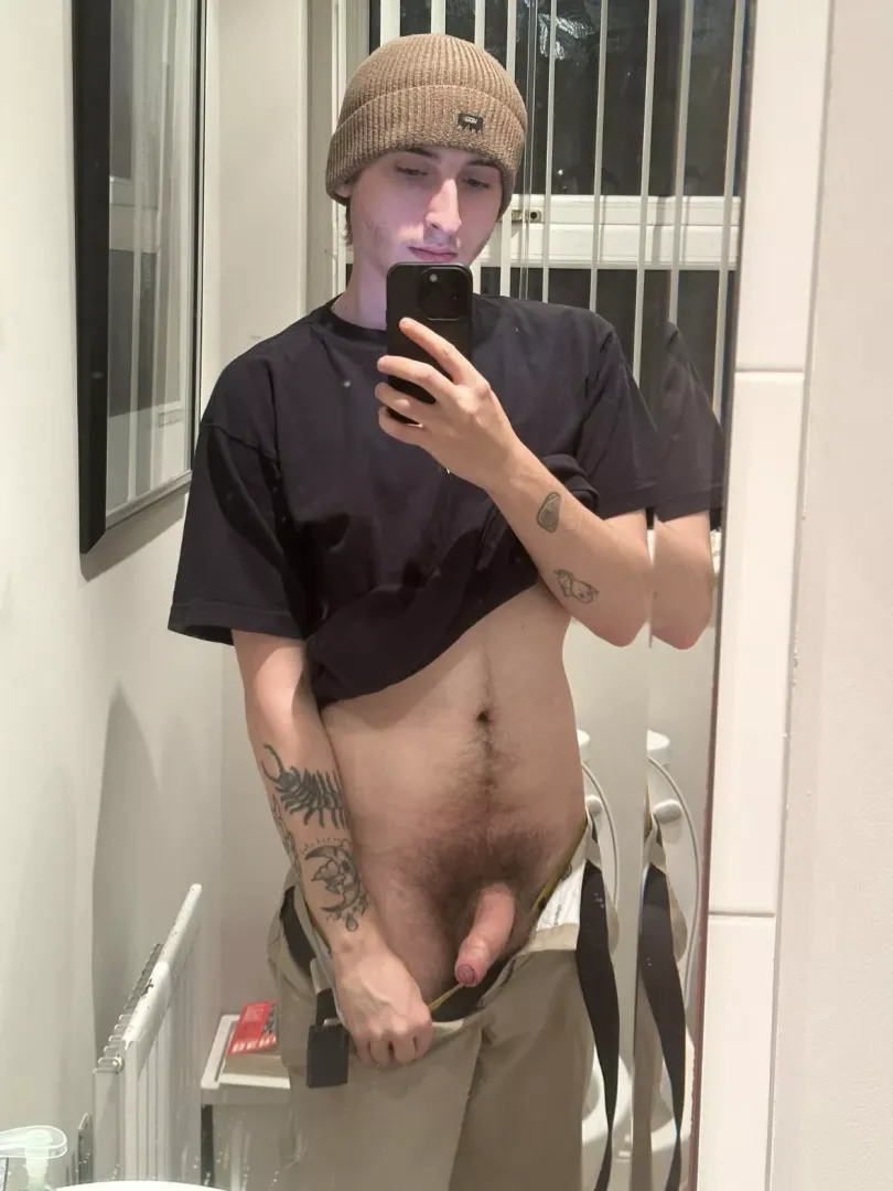 Blew my load 5 times last night and still horny as fuck (20) posted by georgieieieieie