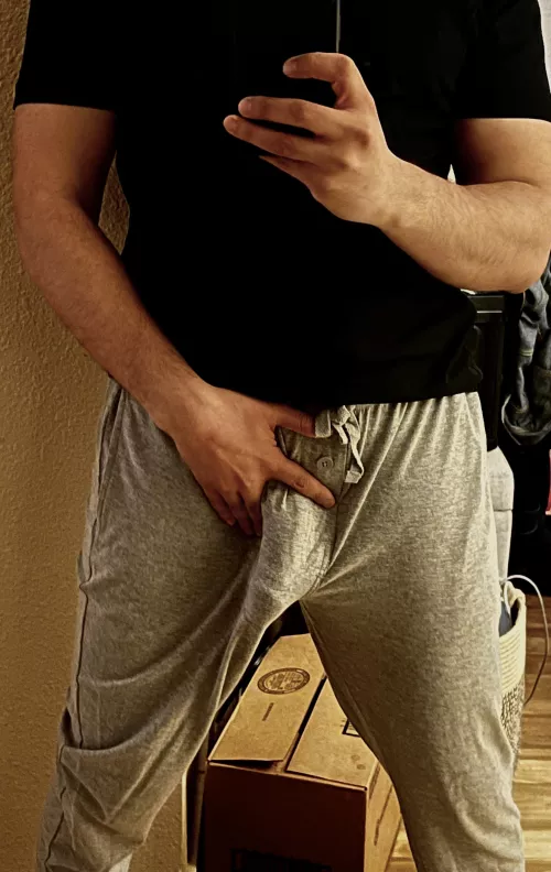 Can you see the head ?  by ManyPlate5602