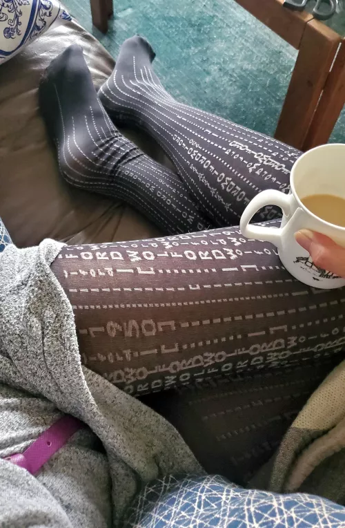 Chill with me by popruzhinka