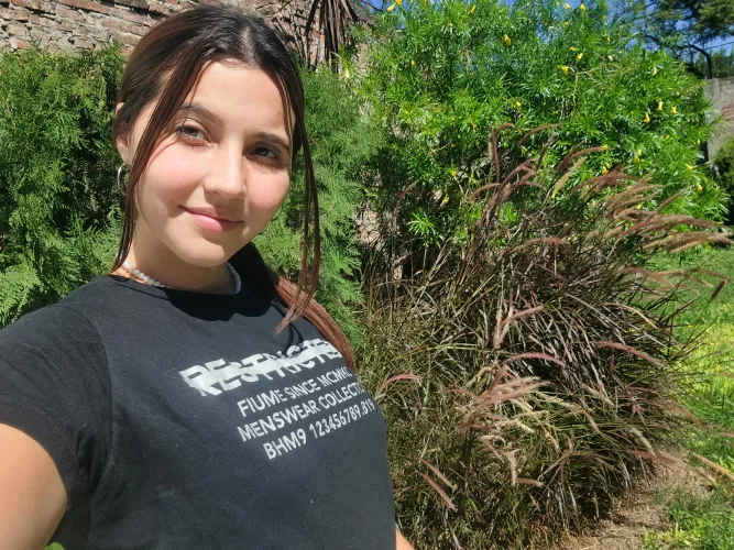 @cutey.luna on insta by WiseWardrobe