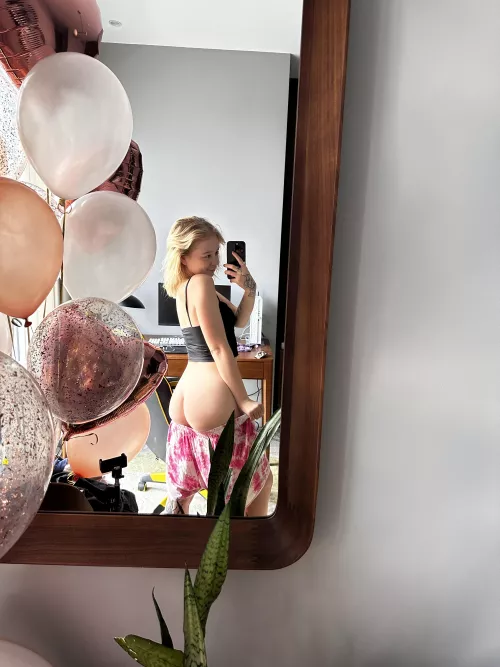 Do I turn males on in this way? by fleamx