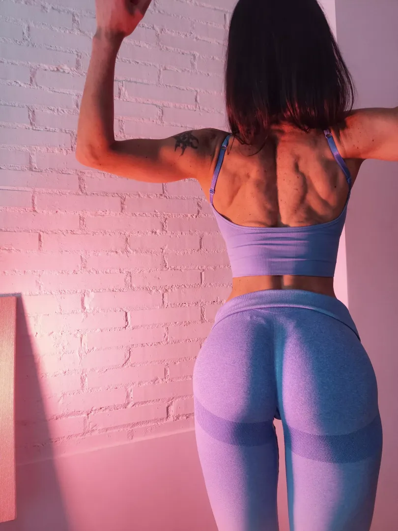 💜 (F) posted by xlapardo