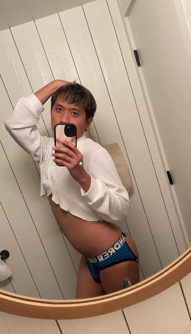 Felt Cute 🥺👉👈 posted by MizuNoMizu