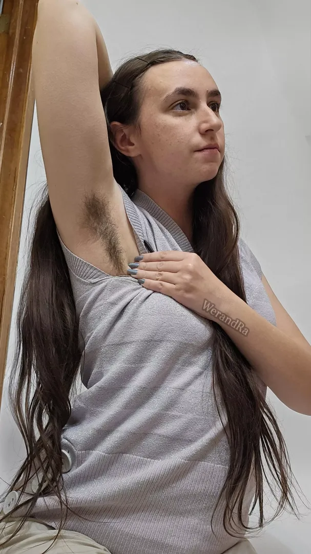 Hairy armpits, silver nails, long hair  posted by Werandra