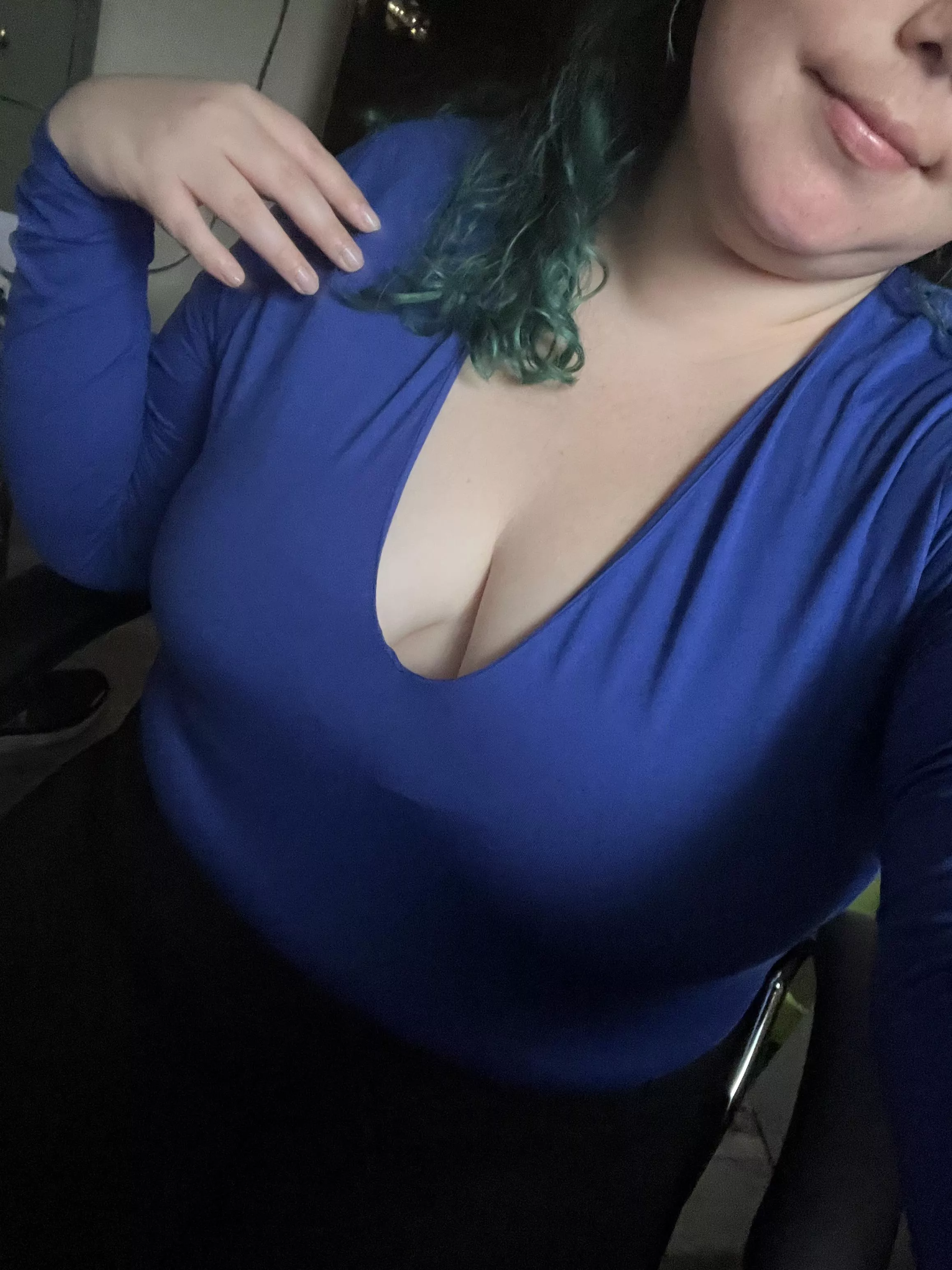 I bought this to go to work, but it’s too revealing, isn’t it? posted by jvcarrera