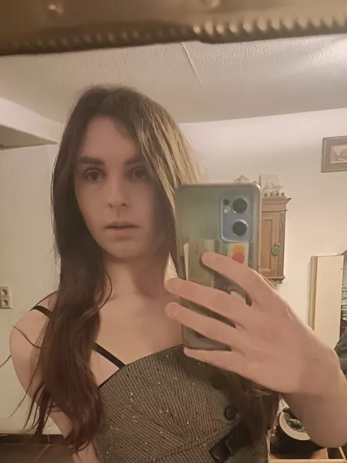 Literally just failing at make up :⁠'⁠( by Actual_Charity2870