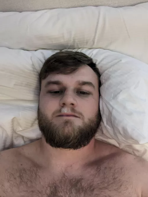 Lying in bed looking to chat and make friends, tell me something interesting 🧐 by gaybiologistni