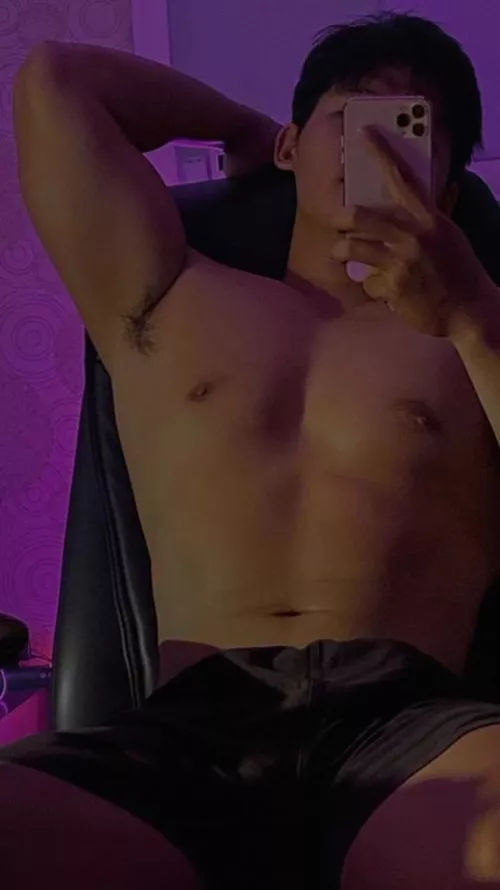 No shower musk.  by richsteele330