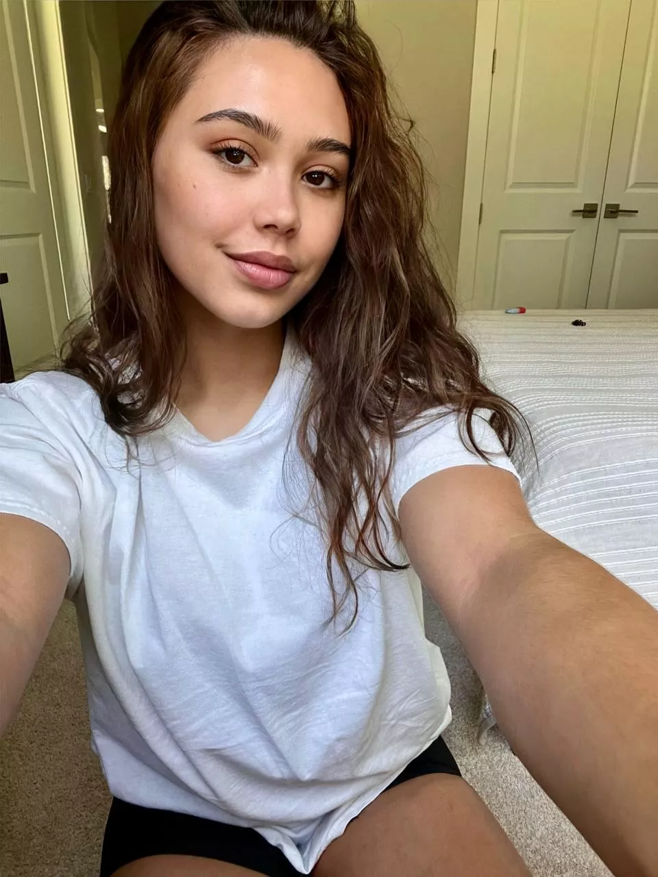 Rest day as a nanny for a week and I feel gorgeous. Hoping with this help makes you to have a better sleep tonight posted by LaurynDubreuil